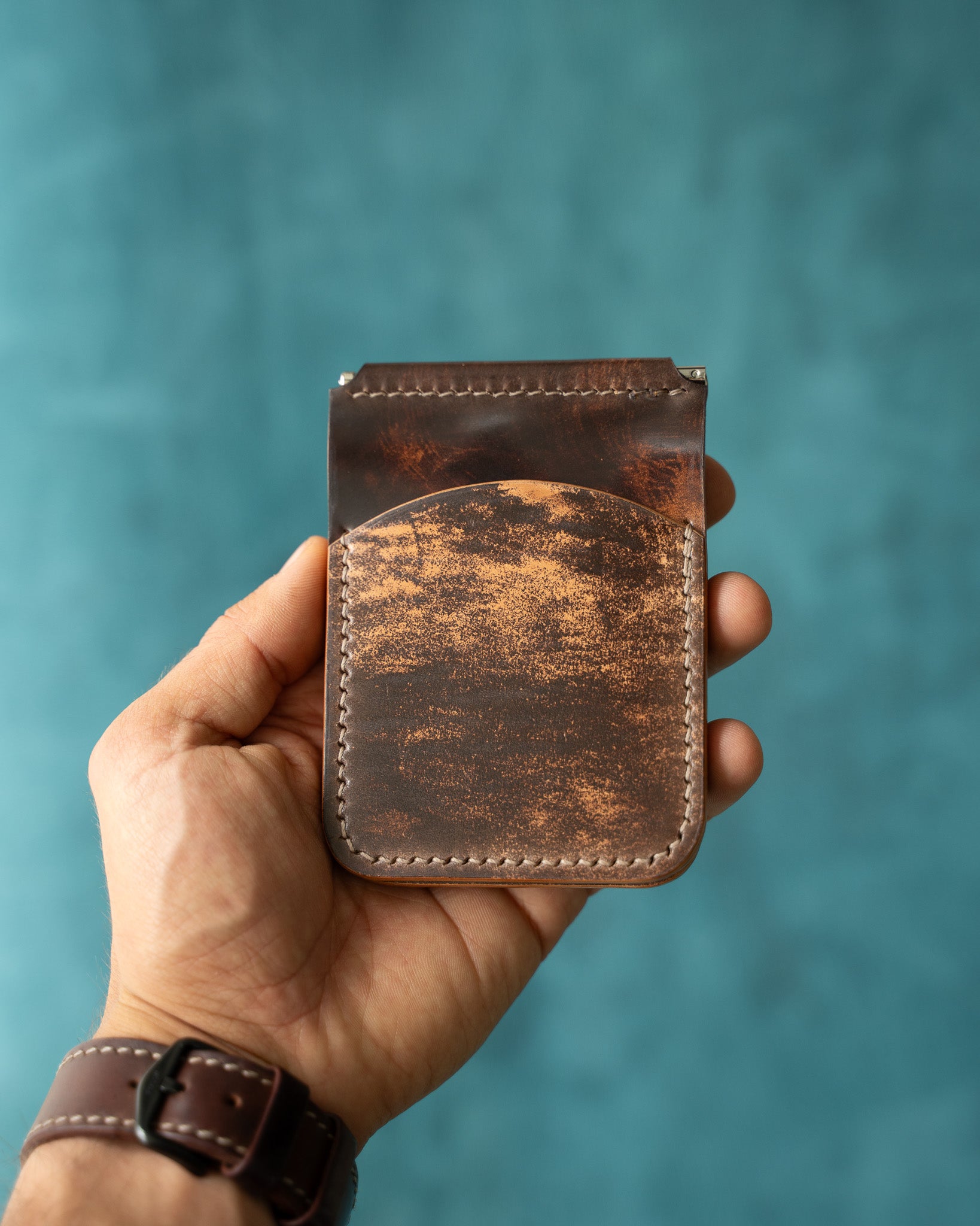 Ръчно изработен Shell Cordovan кардхолдър Leathersthetic