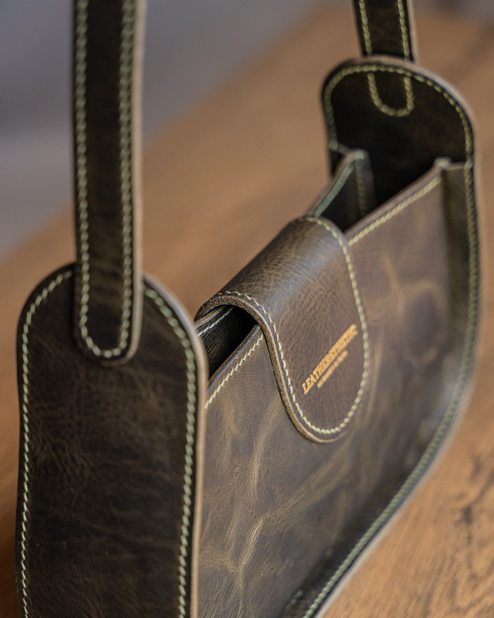 Ръчно изработен Кожена дамска чанта Leathersthetic