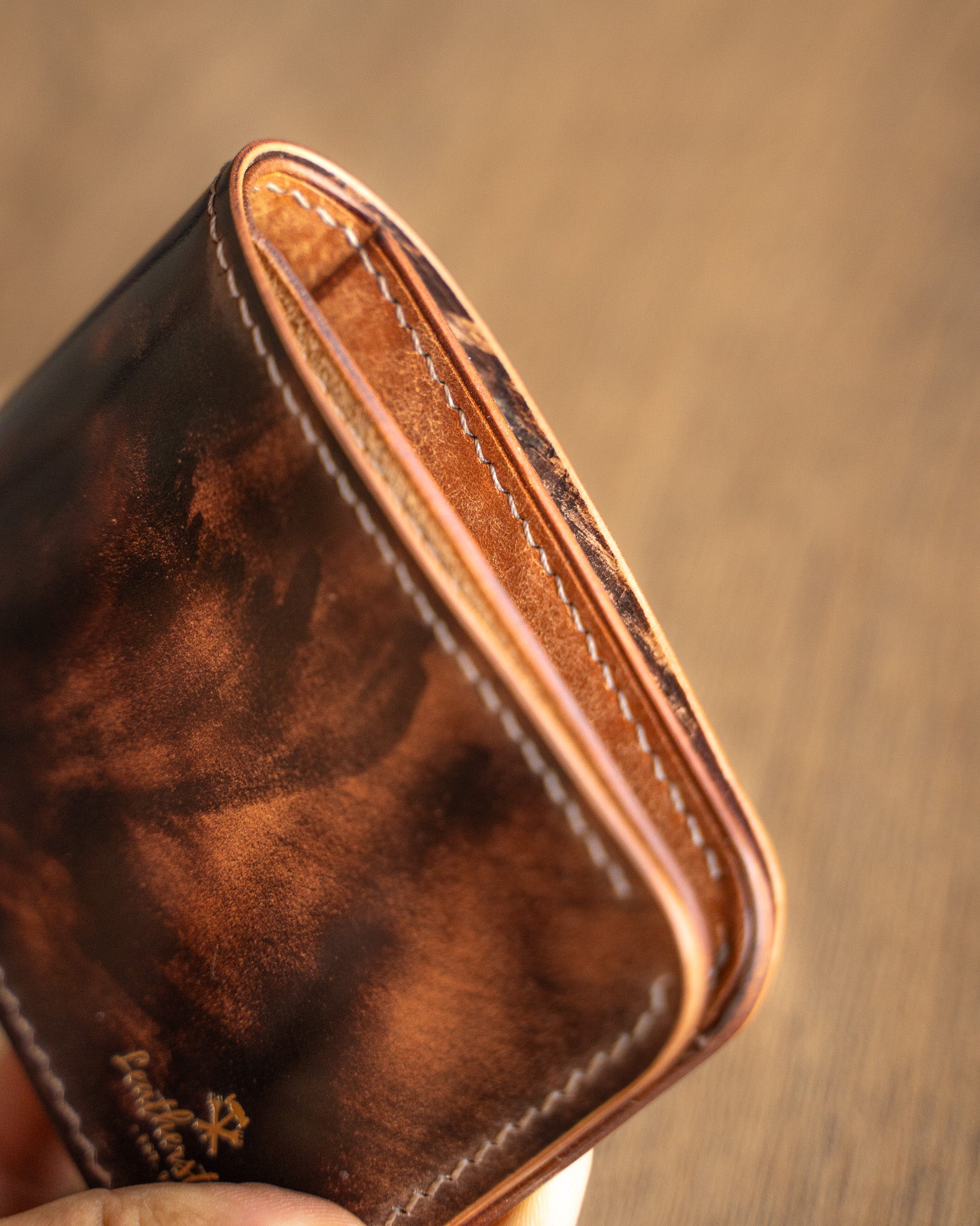 Ръчно изработен Класически портфейл Shell Cordovan Leathersthetic