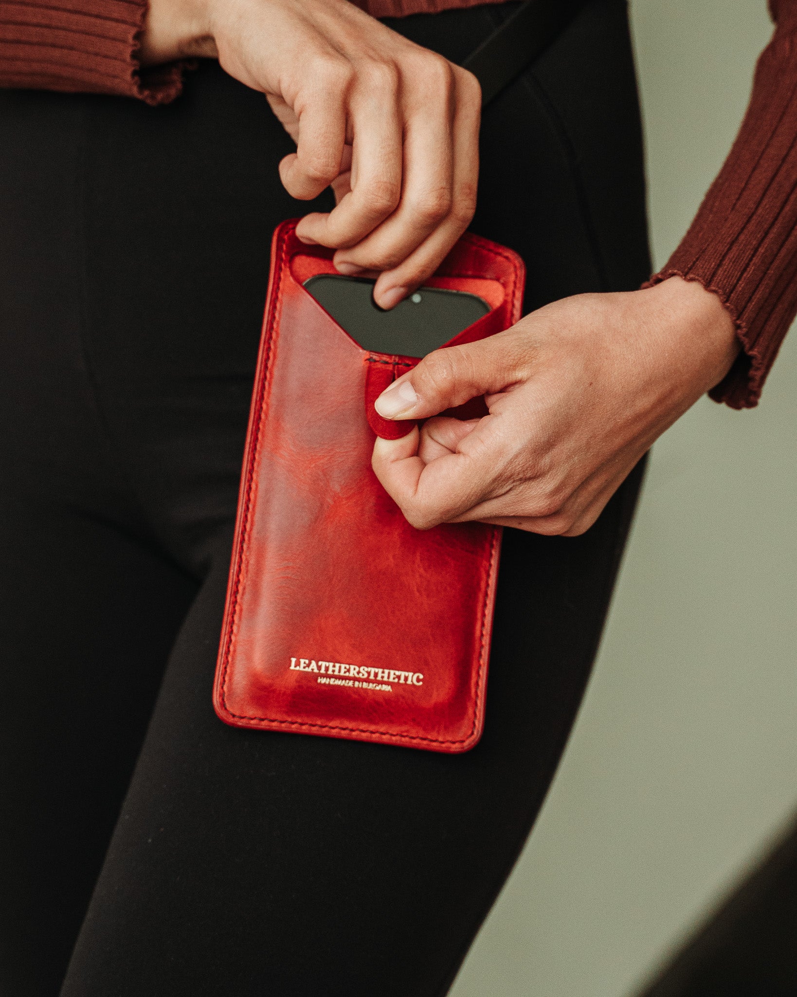 Ръчно изработен кожен Кожена чанта за телефон Lathersthetic