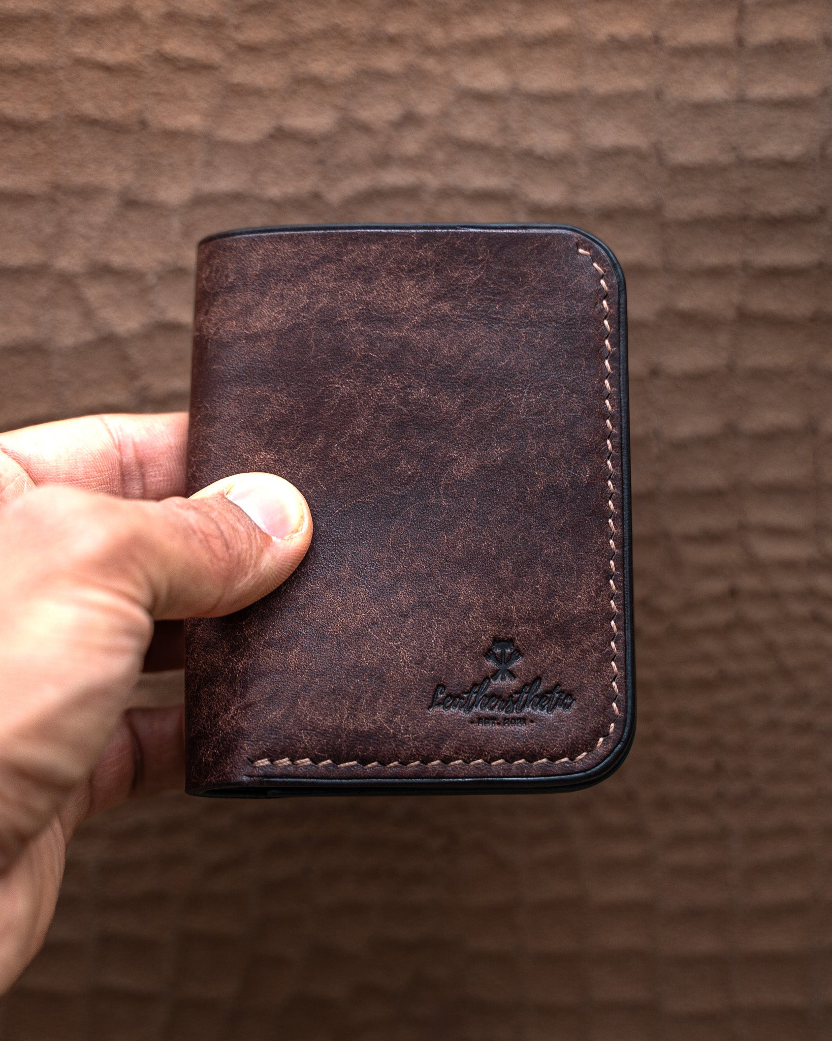 Ръчно изработен Вертикален тънък портфейл Leathersthetic